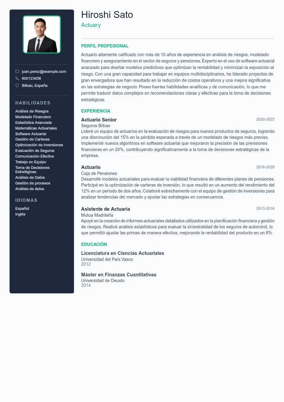 Ejemplo de CV de Actuario/a y guía de escr CV Example - Professional Resume Template