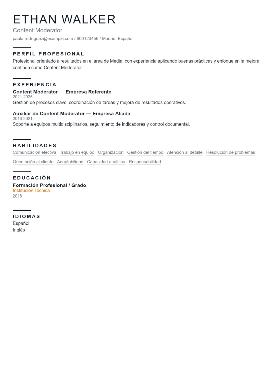 Ejemplo de CV de Content Moderator CV Example - Professional Resume Template