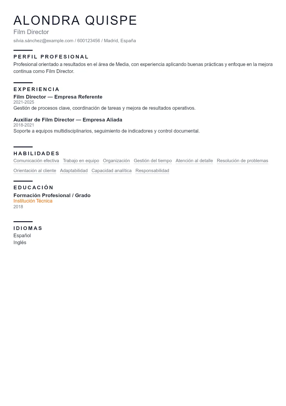 Ejemplo de CV de Film Director CV Example - Professional Resume Template